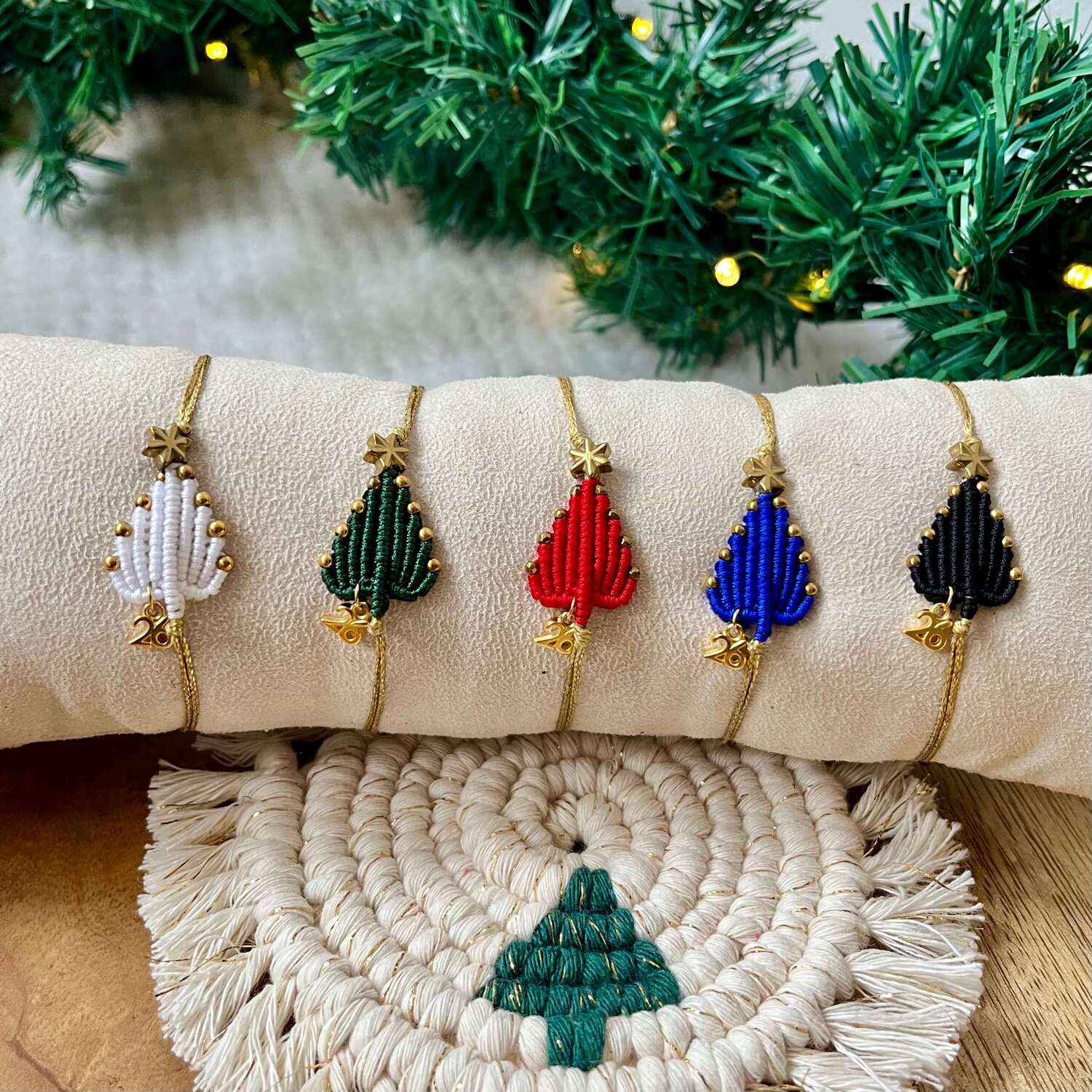 Μακραμέ Βραχιόλι Έλατο Με Αιματίτες Μακραμέ Βραχιόλι Έλατο Με Αιματίτες - Image 1