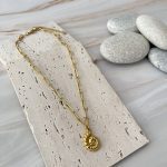 Κολιέ Με Χρυσή Ατσάλινη Αλυσίδα Και Κοχύλι