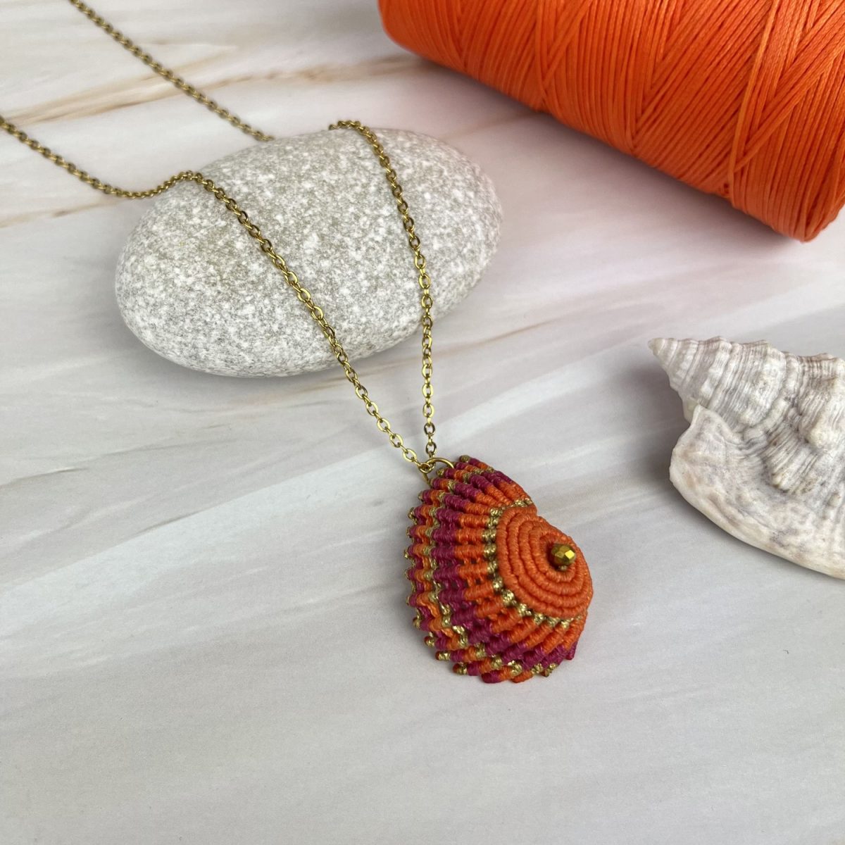 Μακραμέ Κρεμαστό Seashell Πορτοκαλί Μακραμέ Κρεμαστό Seashell Πορτοκαλί - Image 1